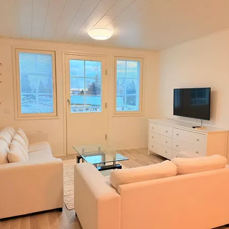 Airport Near Helsinki Airport For 10 Guests * Βάνταα