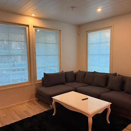 Stylish And Spacious House In Willa