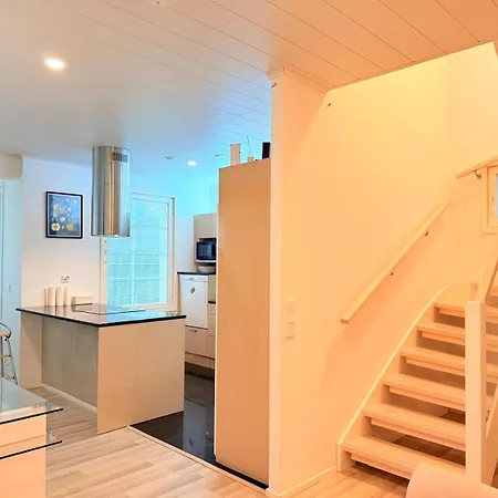 Villa Stylish And Spacious House In *