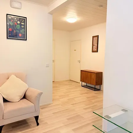 Willa Stylish And Spacious House In *