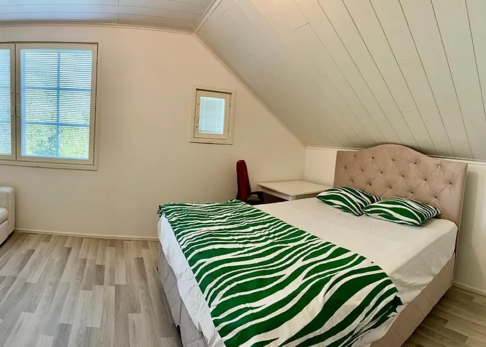 Villa Stylish And Spacious House In Vantaa