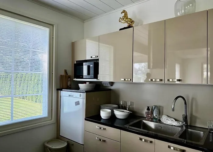 Villa Stylish And Spacious House In Vantaa