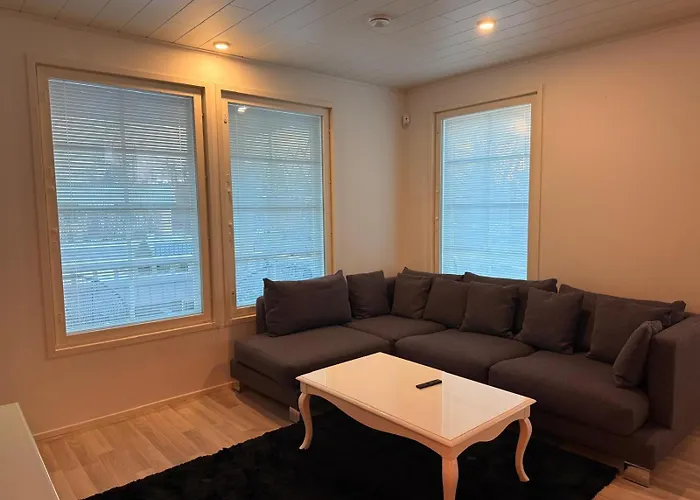 Stylish And Spacious House In فيلة