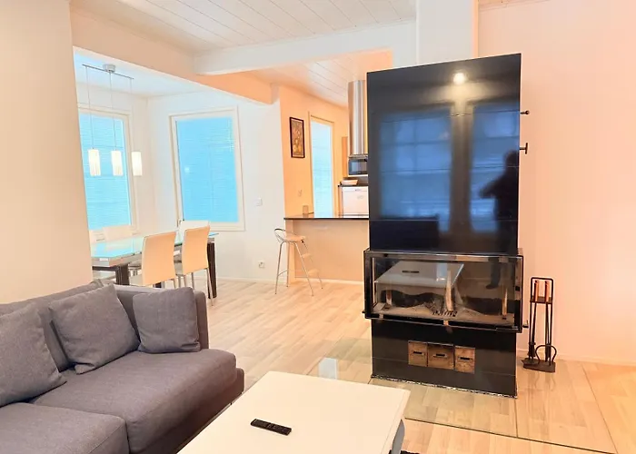 فيلة Stylish And Spacious House In فانتا