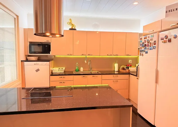 Stylish And Spacious House In فيلة